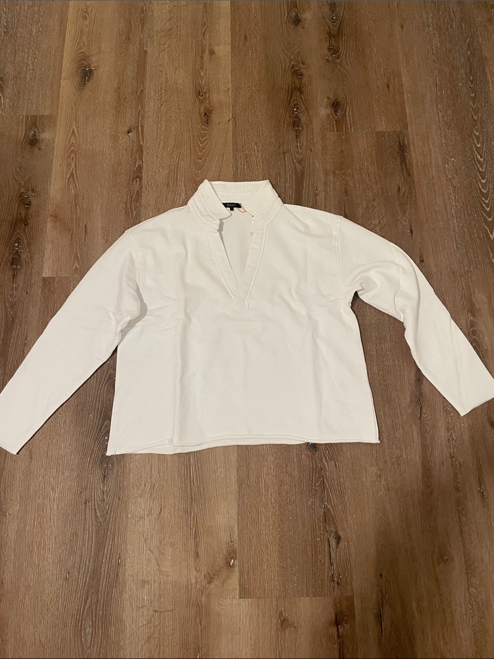 Quince Men's White V-Neck Pullover Shirt